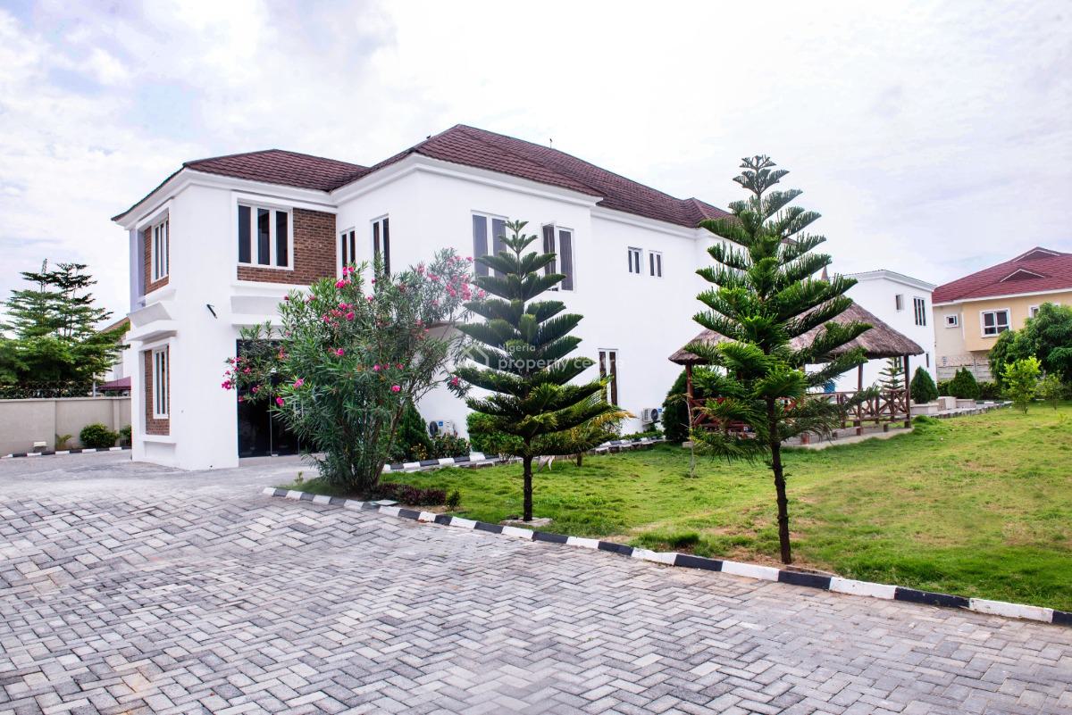 Studio Apartment with Pool and Mini Gym, By Alperton Estate, Osapa, Lekki, Lagos, Self Contain (single Rooms) Short Let