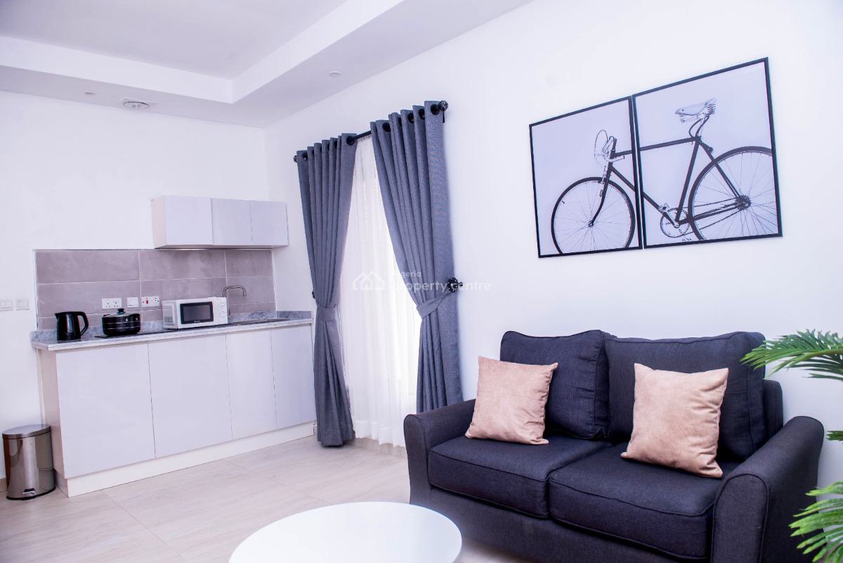 Studio Apartment with Pool and Mini Gym, By Alperton Estate, Osapa, Lekki, Lagos, Self Contain (single Rooms) Short Let