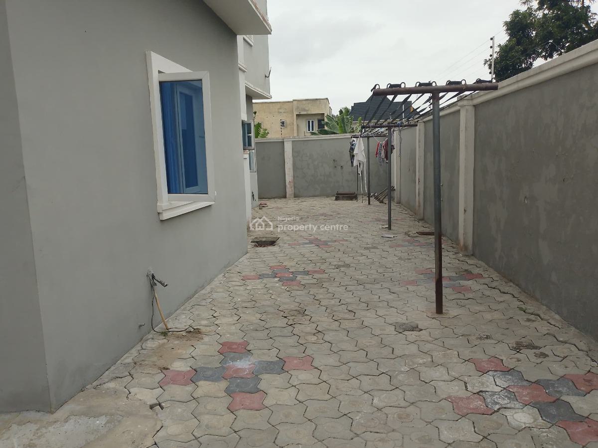 a Block of Flats with 2units of 3bedroom and 2units of 2bedroom, Alhaji Ibrahim Obeitor Rd, Awoyaya, Ibeju Lekki, Lagos, Flat / Apartment for Sale