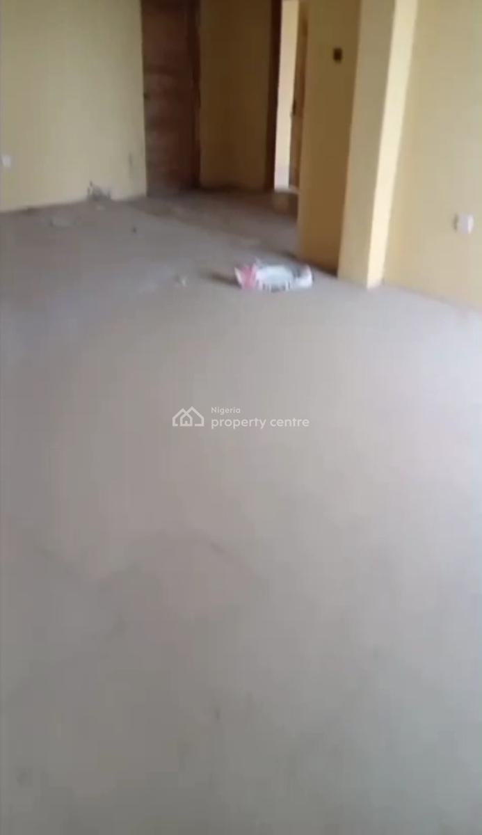 Available Bedroom Flat with Bq in Sure Environment., Onike Yaba, Yaba, Lagos, Flat / Apartment for Rent