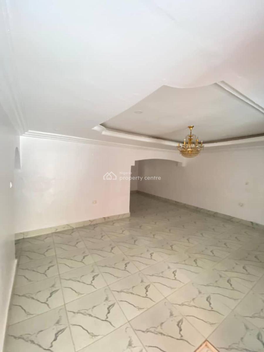 2 Bedroom Apartment in a Secured and Serene Estate, Chevron, Lekki, Lagos, Flat / Apartment for Rent