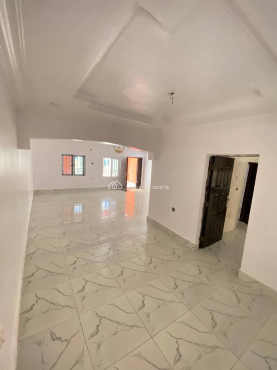 2 Bedroom Apartment in a Secured and Serene Estate, Chevron, Lekki, Lagos, Flat / Apartment for Rent