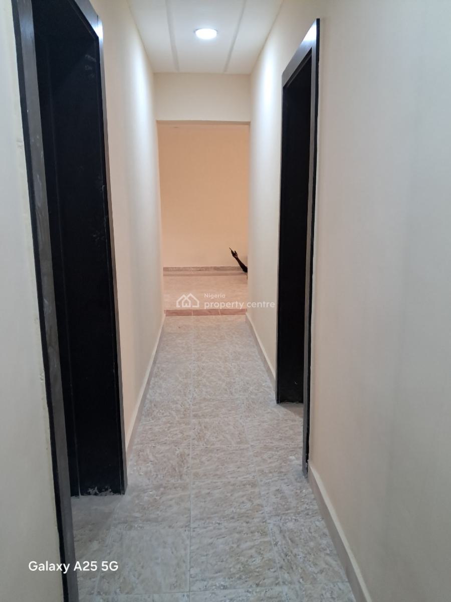 Well Renovated  Ensuite 3 Bedrooms Flat, Ikeja Gra, Ikeja, Lagos, Flat / Apartment for Rent