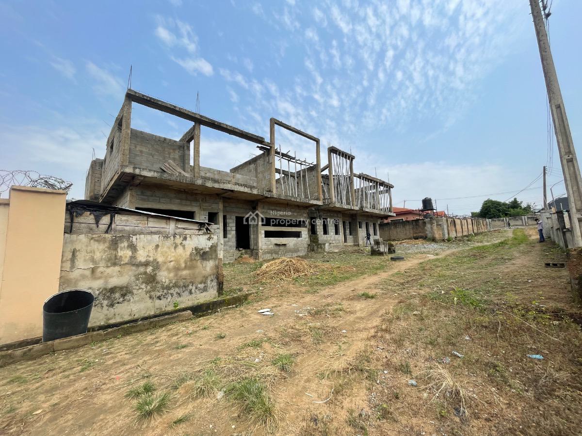 a Well Constructed Twin 4 Bedroom Semi Detached Caracas Structure., Progressive Estate, Oluyole Estate Extension, Akala Express, Ibadan., Oluyole, Oyo, House for Sale
