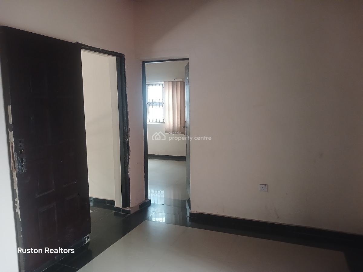 6 Rooms Office Building Duplex, Ibadan, Ibadan, Oyo, Office Space for Sale