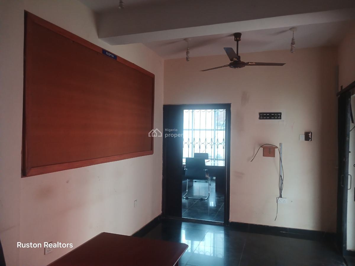 6 Rooms Office Building Duplex, Ibadan, Ibadan, Oyo, Office Space for Sale