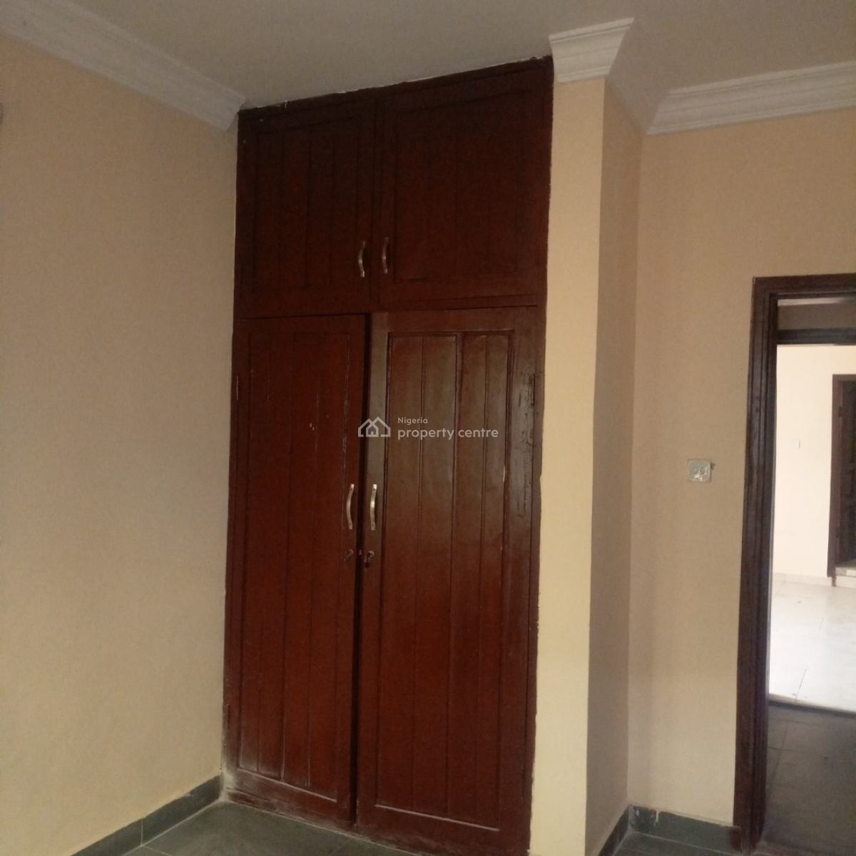 Nice and Well Maintained 3bedroom Flat in Surulere, Off Idi Araba Road Surulere Lagos, Idi Araba, Surulere, Lagos, Flat / Apartment for Rent