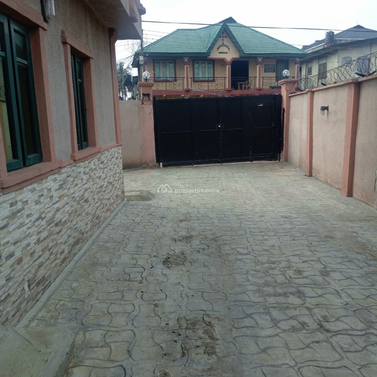 Nice and Well Maintained 3bedroom Flat in Surulere, Off Idi Araba Road Surulere Lagos, Idi Araba, Surulere, Lagos, Flat / Apartment for Rent