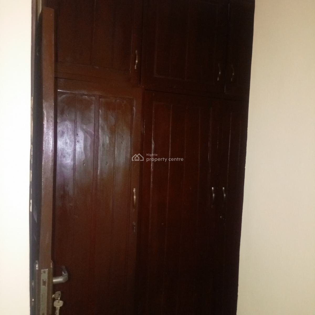 Nice and Well Maintained 3bedroom Flat in Surulere, Off Idi Araba Road Surulere Lagos, Idi Araba, Surulere, Lagos, Flat / Apartment for Rent