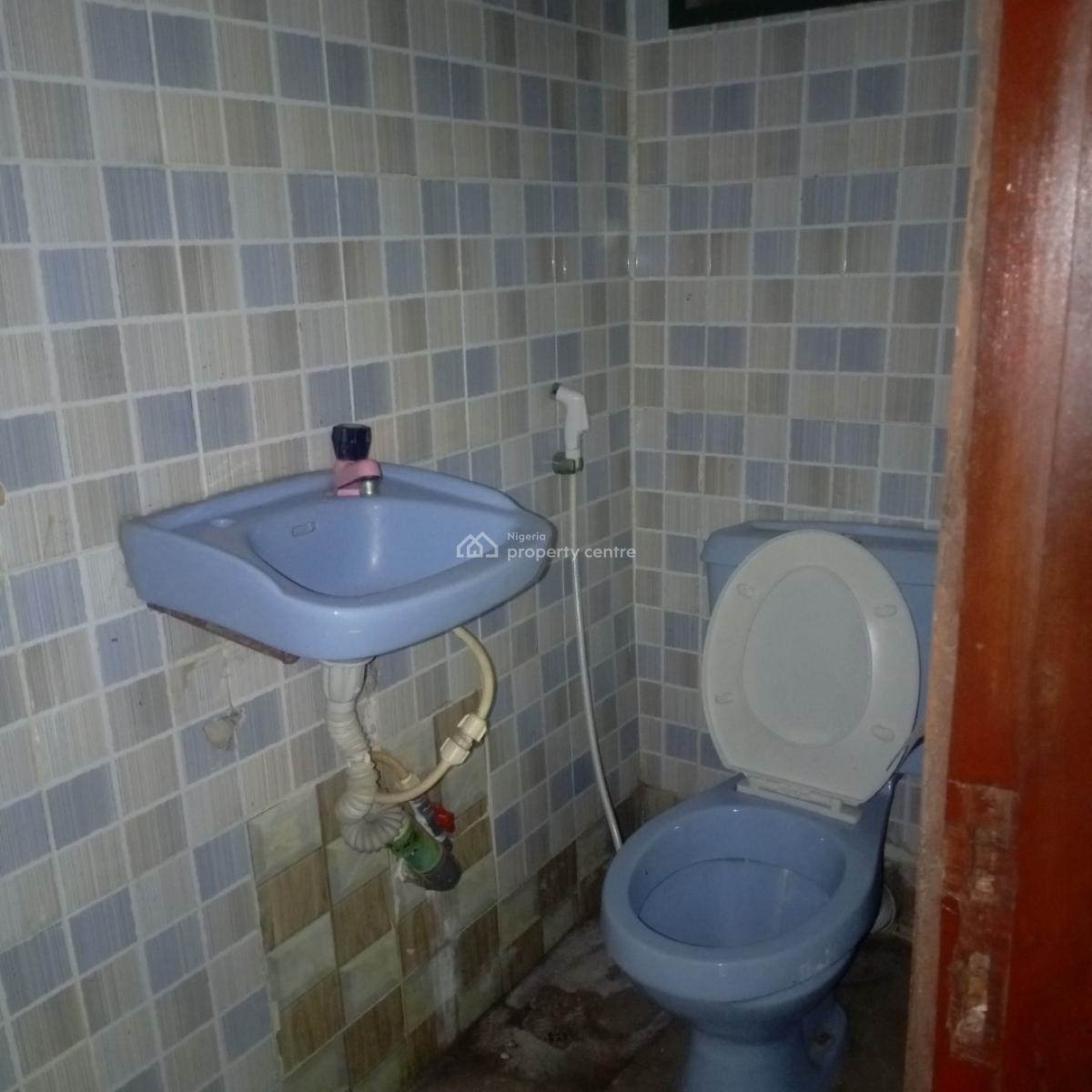 Nice and Well Maintained 3bedroom Flat in Surulere, Off Idi Araba Road Surulere Lagos, Idi Araba, Surulere, Lagos, Flat / Apartment for Rent