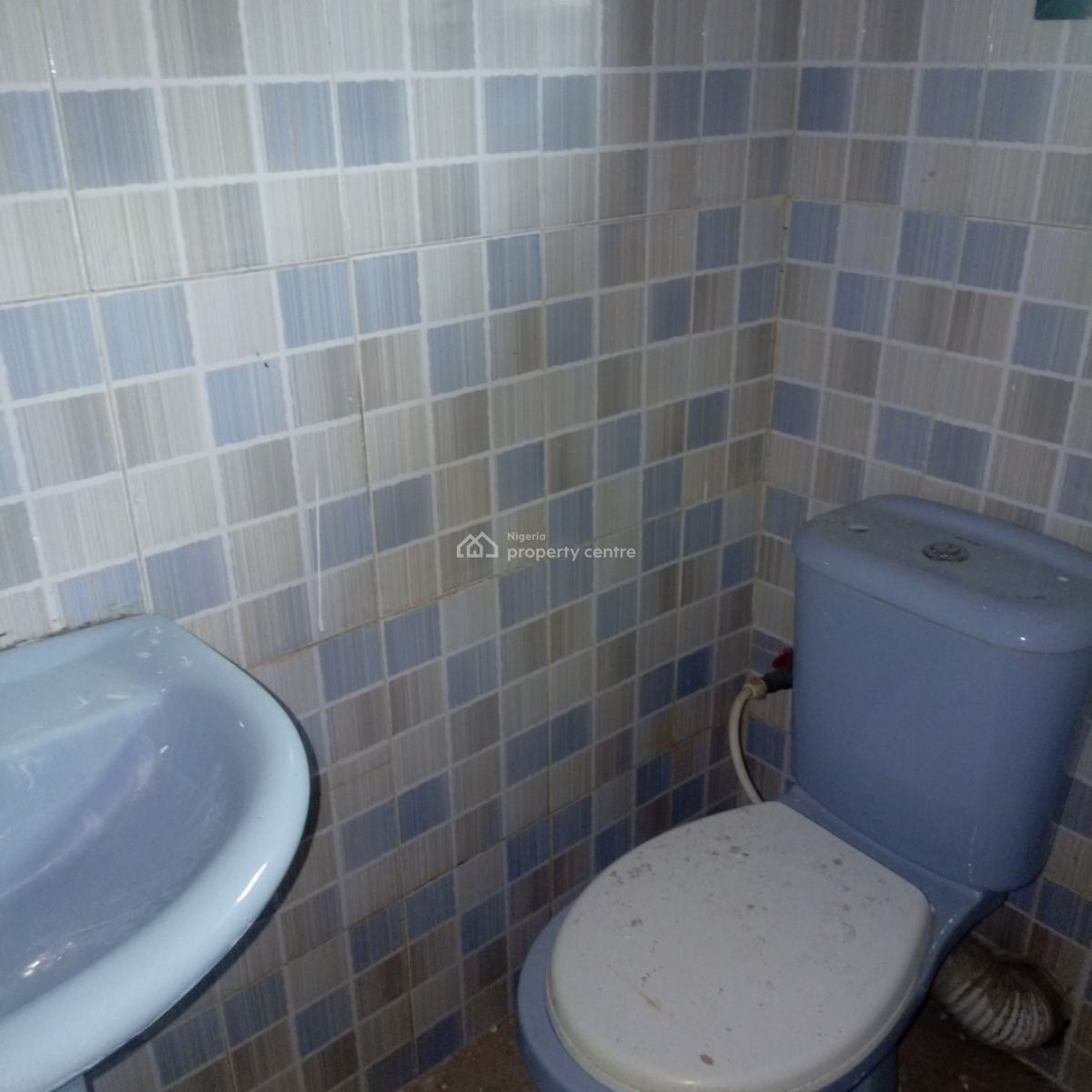 Nice and Well Maintained 3bedroom Flat in Surulere, Off Idi Araba Road Surulere Lagos, Idi Araba, Surulere, Lagos, Flat / Apartment for Rent