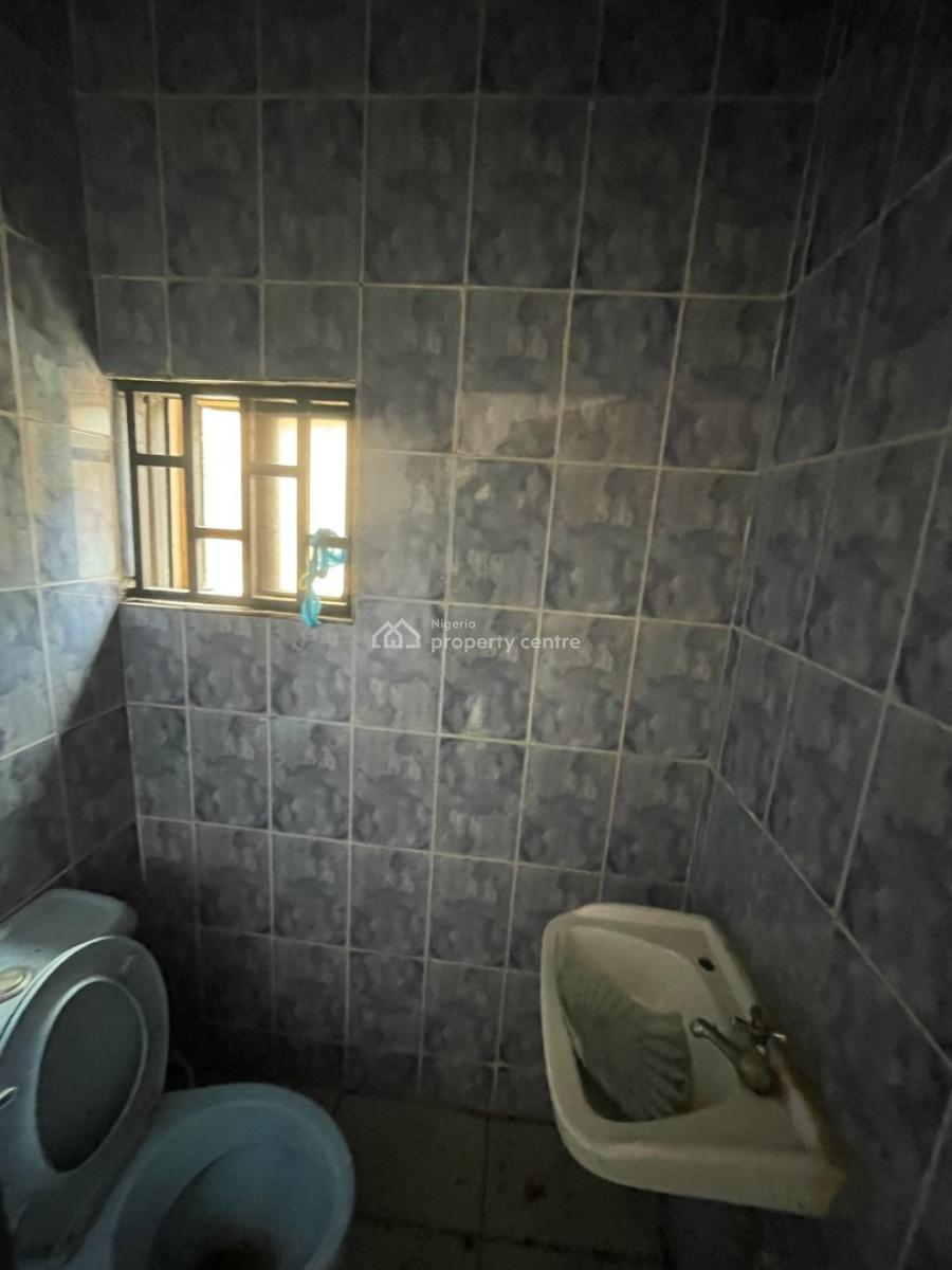 Spacious 3 Bedroom Apartment, Osapa, Lekki, Lagos, Flat / Apartment for Rent