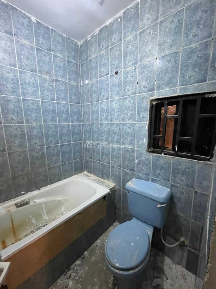 Spacious 3 Bedroom Apartment, Osapa, Lekki, Lagos, Flat / Apartment for Rent