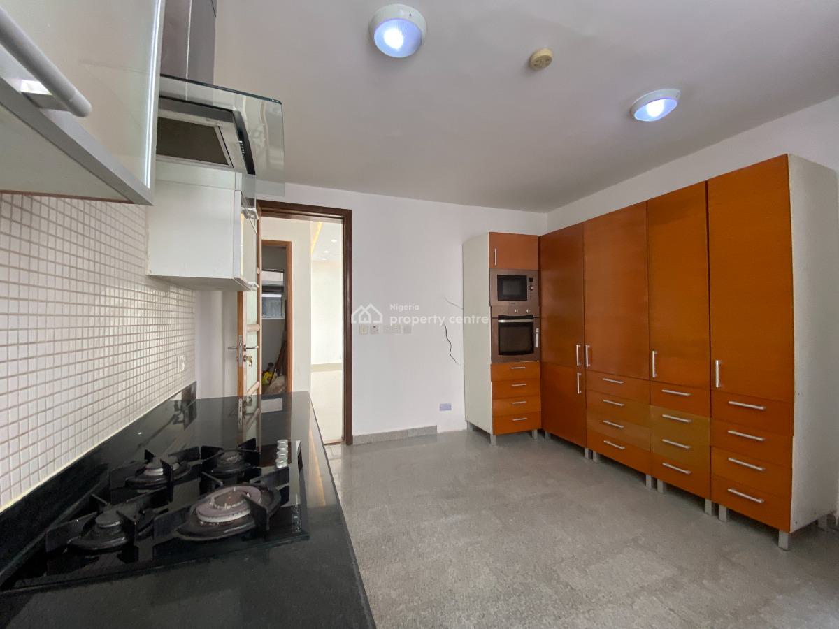 Luxury 3bedrooms Waterfront with a Bq Swimming Pool and Gym, Banana Island, Ikoyi, Lagos, Flat / Apartment for Sale