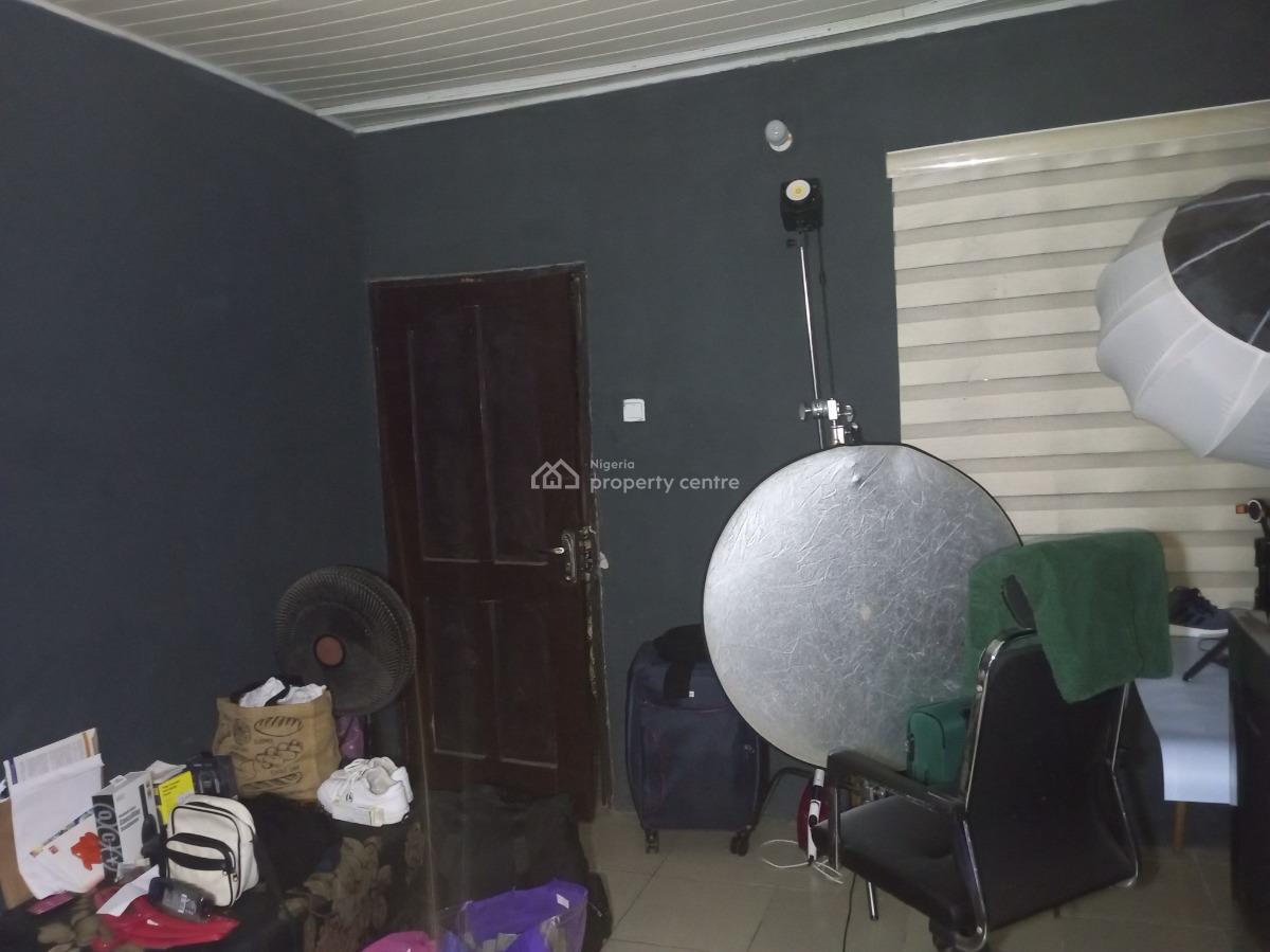 a Nice Room in a Shared Apartment, Abraham Adasanya Estate, Ajiwe, Ajah, Lagos, Flat / Apartment for Rent