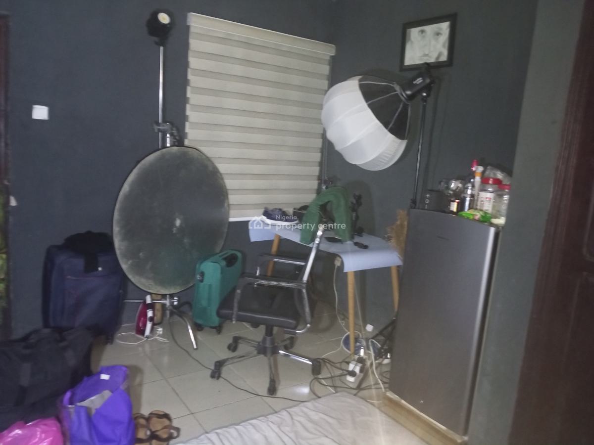 a Nice Room in a Shared Apartment, Abraham Adasanya Estate, Ajiwe, Ajah, Lagos, Flat / Apartment for Rent