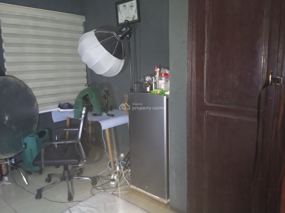 a Nice Room in a Shared Apartment, Abraham Adasanya Estate, Ajiwe, Ajah, Lagos, Flat / Apartment for Rent