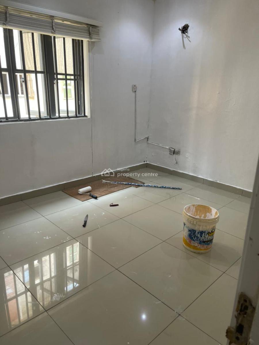 Standard N Massive Shared Apartment, Chevron Lekki Lagos, Lekki, Lagos, Self Contain (single Rooms) for Rent