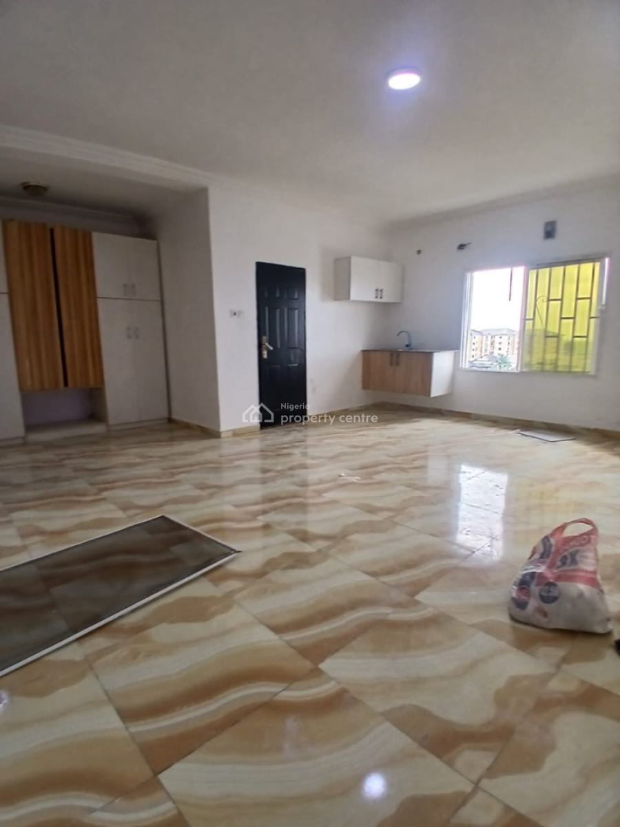 Self Contain Studio, Paradise Estate, Lekki Expressway, Lekki, Lagos, Self Contain (single Rooms) for Rent
