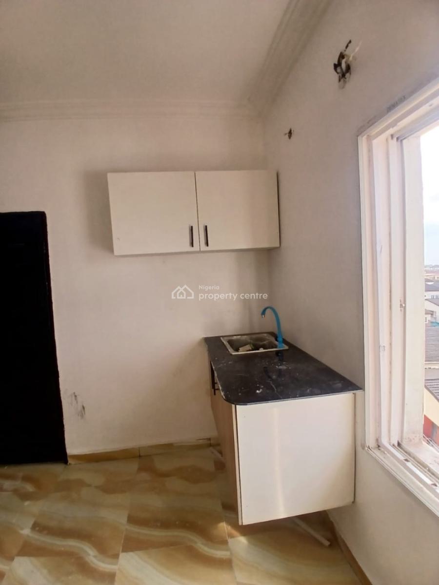 Self Contain Studio, Paradise Estate, Lekki Expressway, Lekki, Lagos, Self Contain (single Rooms) for Rent