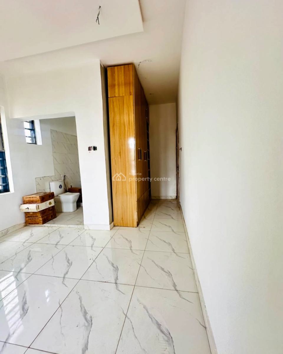 Deluxe 3 Bed Semi Detached Duplex with Bq, in a Gated Neighborhood, Olowora, Magodo, Lagos, Semi-detached Duplex for Sale
