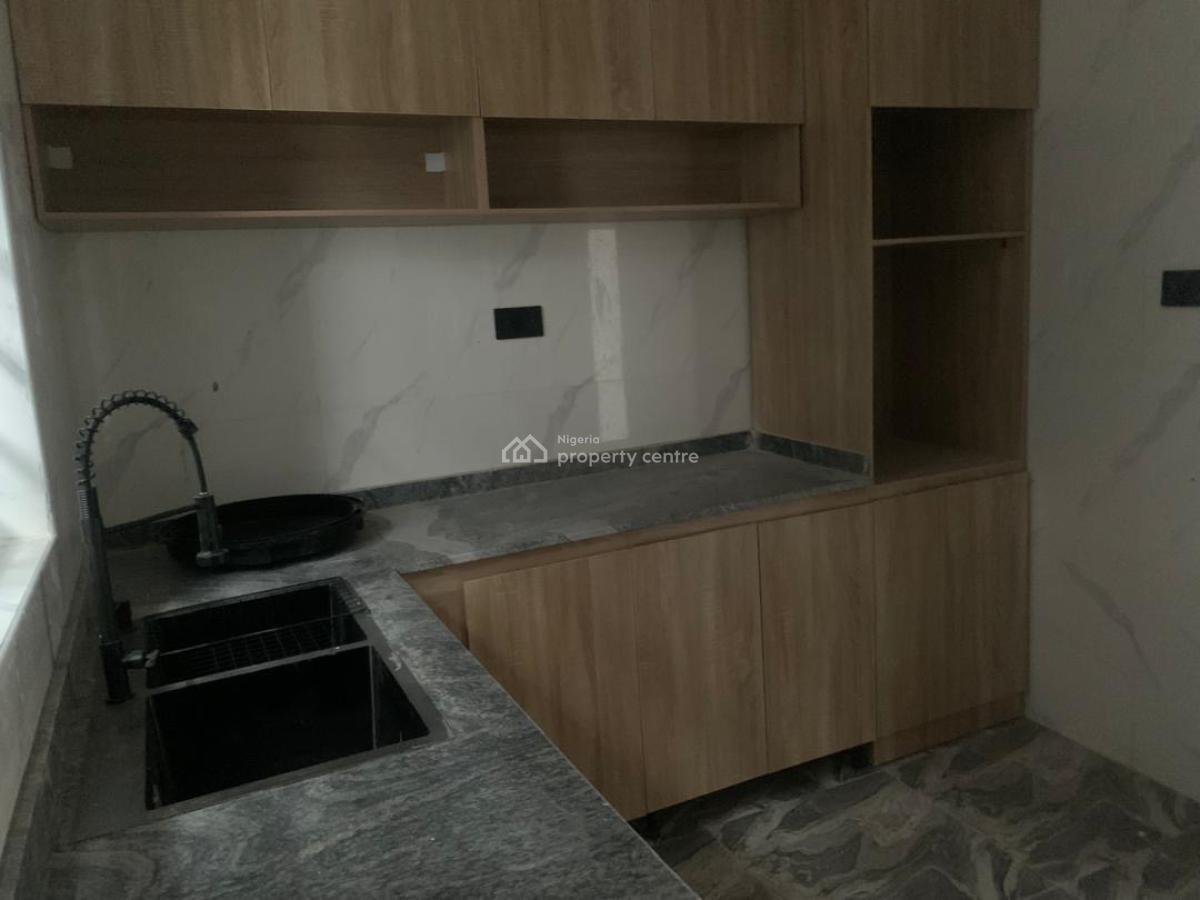 Very Clean and Spacious Rooms 2 Bedroom Apartment Available, Badore, Ajah, Lagos, Flat / Apartment for Rent