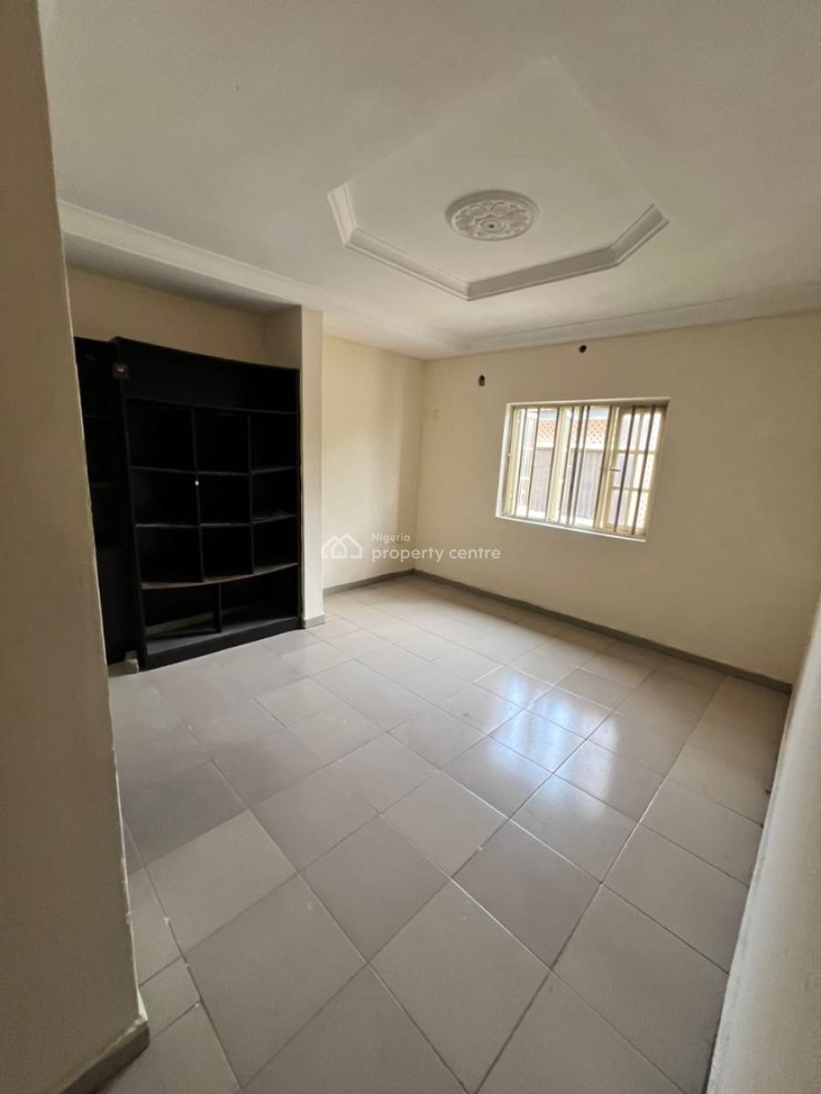 Clean and Nice Shared Apartment with Wardrobe, Mobil Road Ilaje, Ajah, Lagos, Self Contain (single Rooms) for Rent