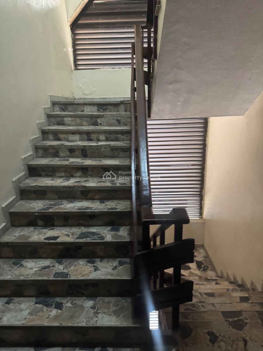 Just Out!!! a Fully Serviced 3 Bedroom Spacious Apartment with Bq, Adeola Odekun, Victoria Island (vi), Lagos, Flat / Apartment for Rent