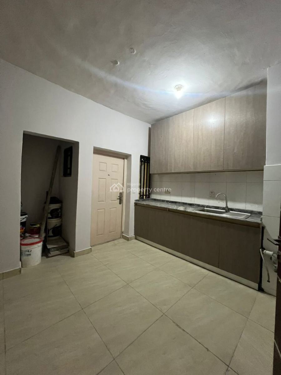 Newly Renovated 3 Bedroom Flat Serviced Apartment with Boyz Quarter, Prime Water Garden, Ikate, Lekki, Lagos, Flat / Apartment for Sale