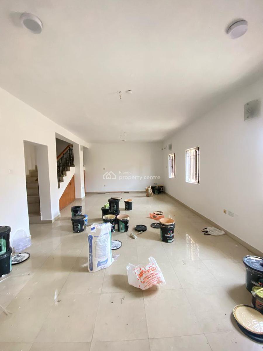 Spacious 3 Bedroom Terrace with Bq, Lekki Phase 1, Lekki, Lagos, Terraced Duplex for Rent