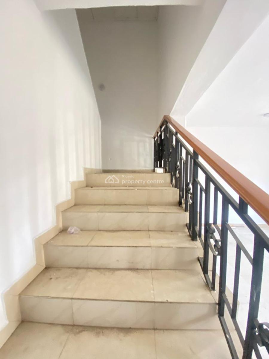 Spacious 3 Bedroom Terrace with Bq, Lekki Phase 1, Lekki, Lagos, Terraced Duplex for Rent