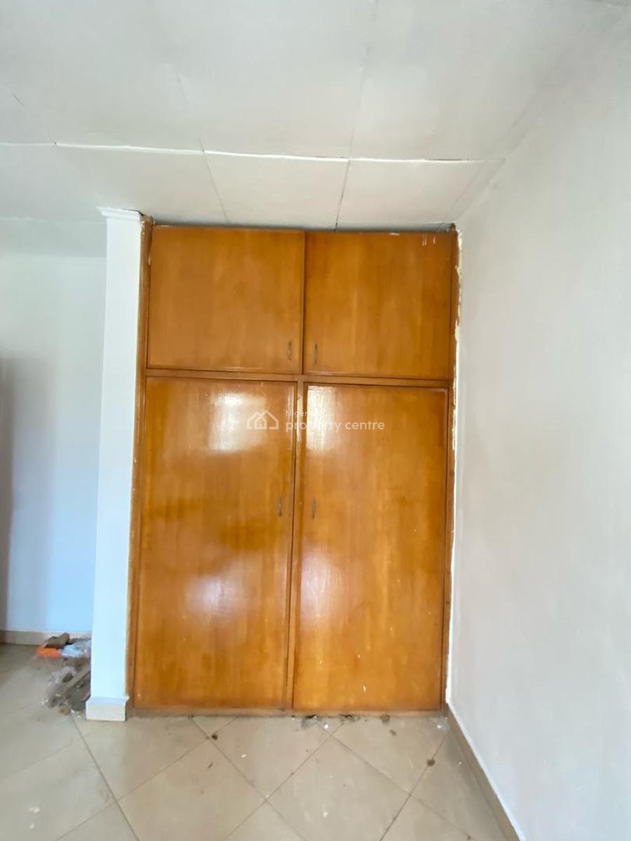 Spacious 3 Bedroom Terrace with Bq, Lekki Phase 1, Lekki, Lagos, Terraced Duplex for Rent