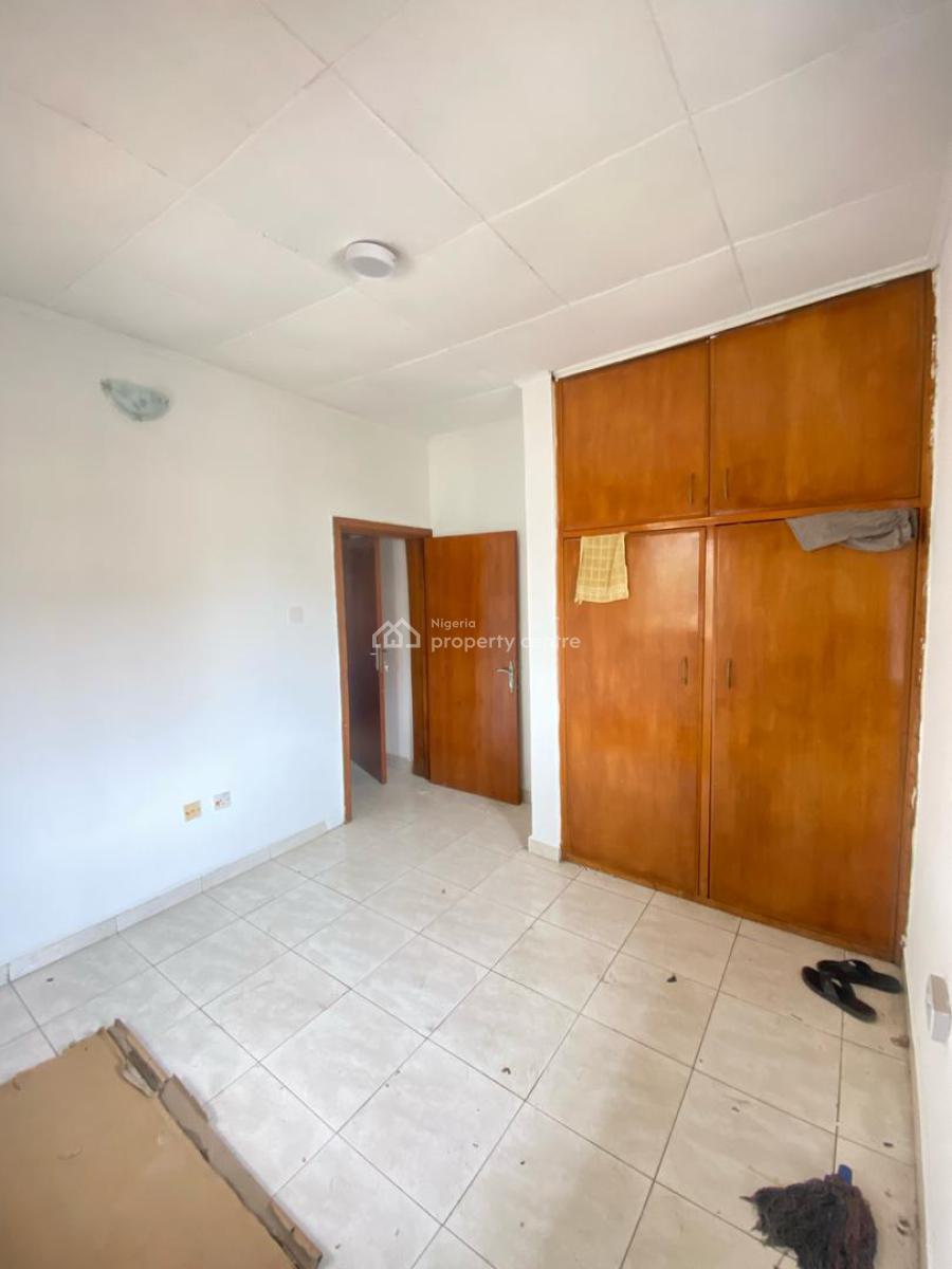 Spacious 3 Bedroom Terrace with Bq, Lekki Phase 1, Lekki, Lagos, Terraced Duplex for Rent
