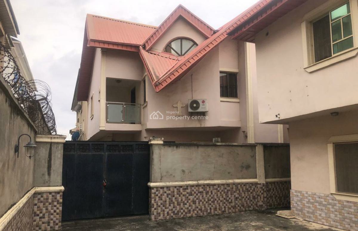 Vacant 4bedroom Duplex + 4nos of 2bedroom Flats All Rooms Ensuite, Parkview Estate Ago Palace Way, Ago, Okota, Isolo, Lagos, House for Sale