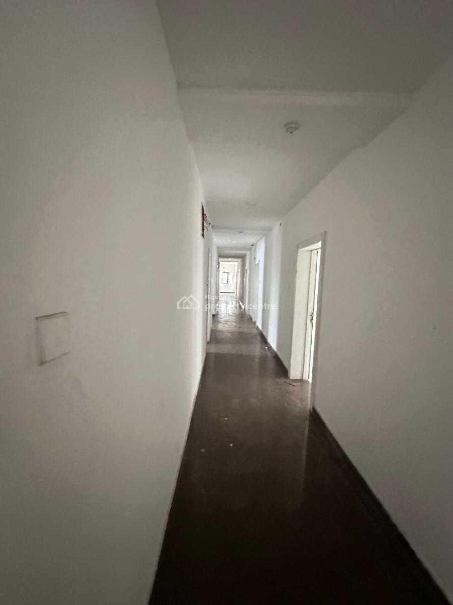 Hotel of 26- Rooms, Ikate Elegushi, Lekki, Lagos, Hotel / Guest House for Sale