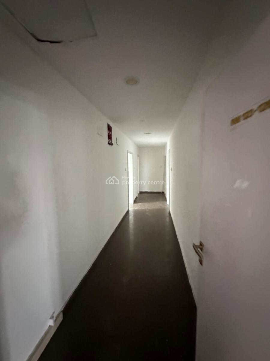 Hotel of 26- Rooms, Ikate Elegushi, Lekki, Lagos, Hotel / Guest House for Sale