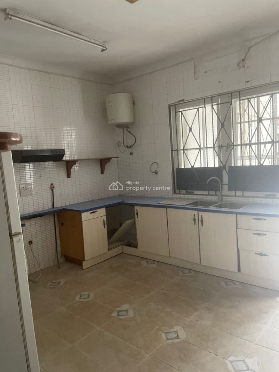 Newly Renovated 3-bedroom Apartments in Parkview with Swimming-pool*, Ikoyi, Lagos, Flat / Apartment for Rent