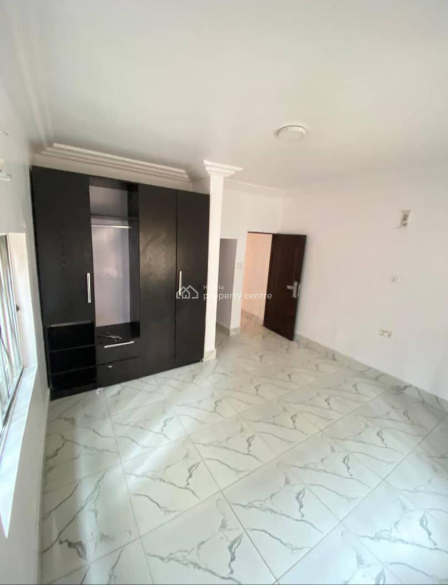Spacious 2 Bedroom Apartment in a Secured an Serene Estate, Chevron, Lekki, Lagos, Flat / Apartment for Rent