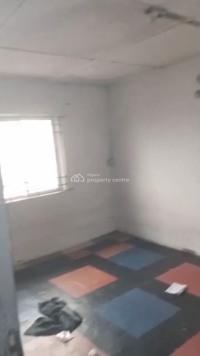 a Decent and Spacious Mini Flat with Very Spacious Kitchen, Ramoni Bus Stop, Lawanson, Surulere, Lagos, Mini Flat (room and Parlour) for Rent