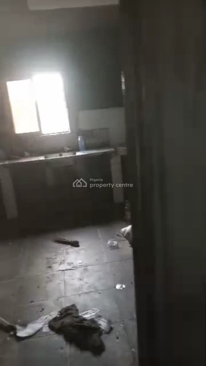 a Decent and Spacious Mini Flat with Very Spacious Kitchen, Ramoni Bus Stop, Lawanson, Surulere, Lagos, Mini Flat (room and Parlour) for Rent
