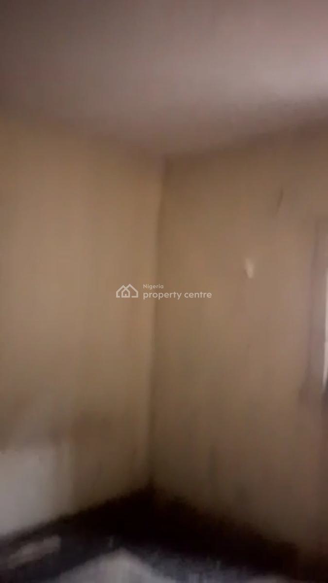 Decent and Well Maintained Miniflat with Cabinets and Wardrobe, Surulere, Lagos, Mini Flat (room and Parlour) for Rent