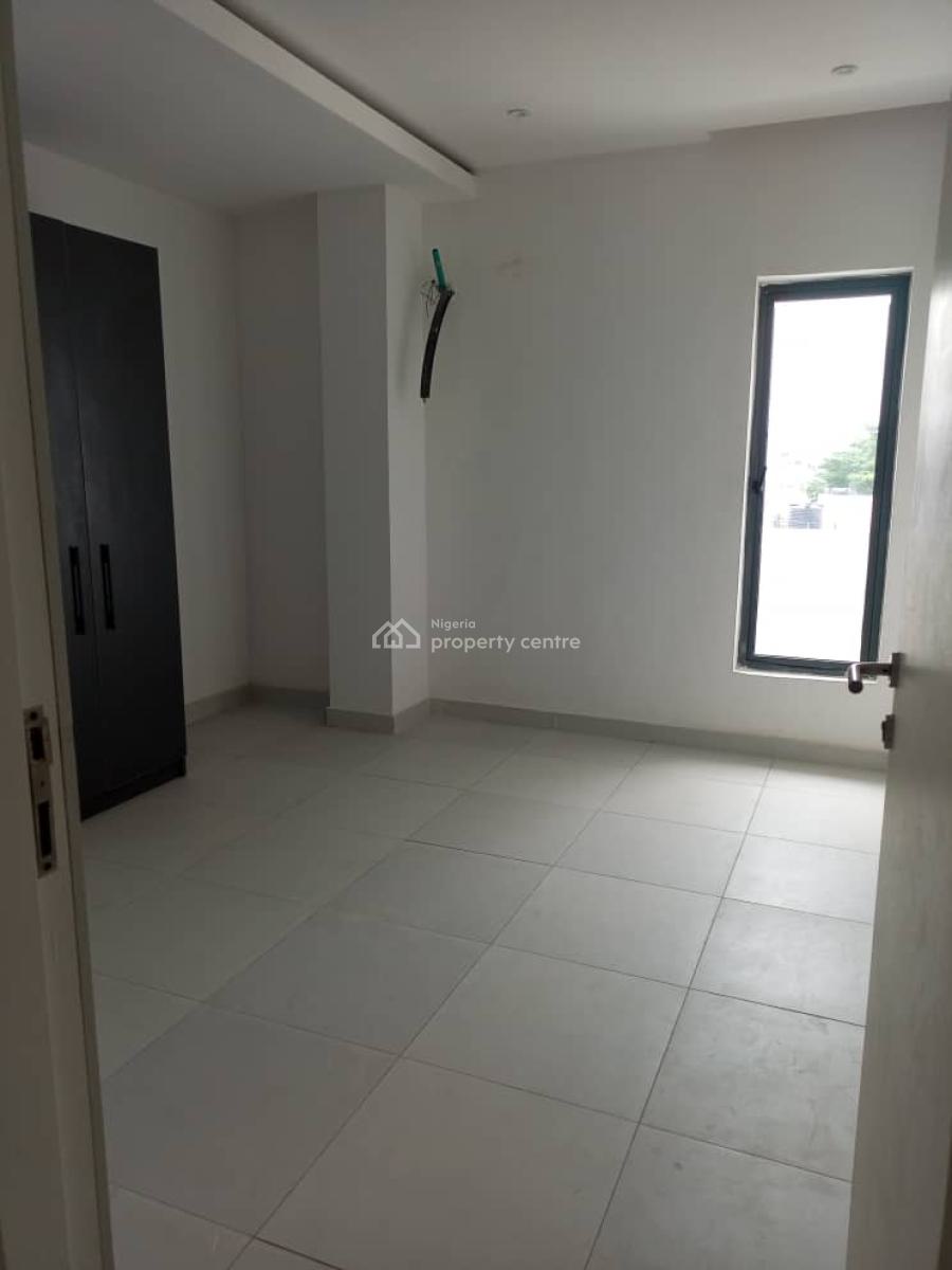 Fully Serviced 3bed with Pool, Elevator, Etc., Lekki Phase 1, Lekki, Lagos, Flat / Apartment for Rent