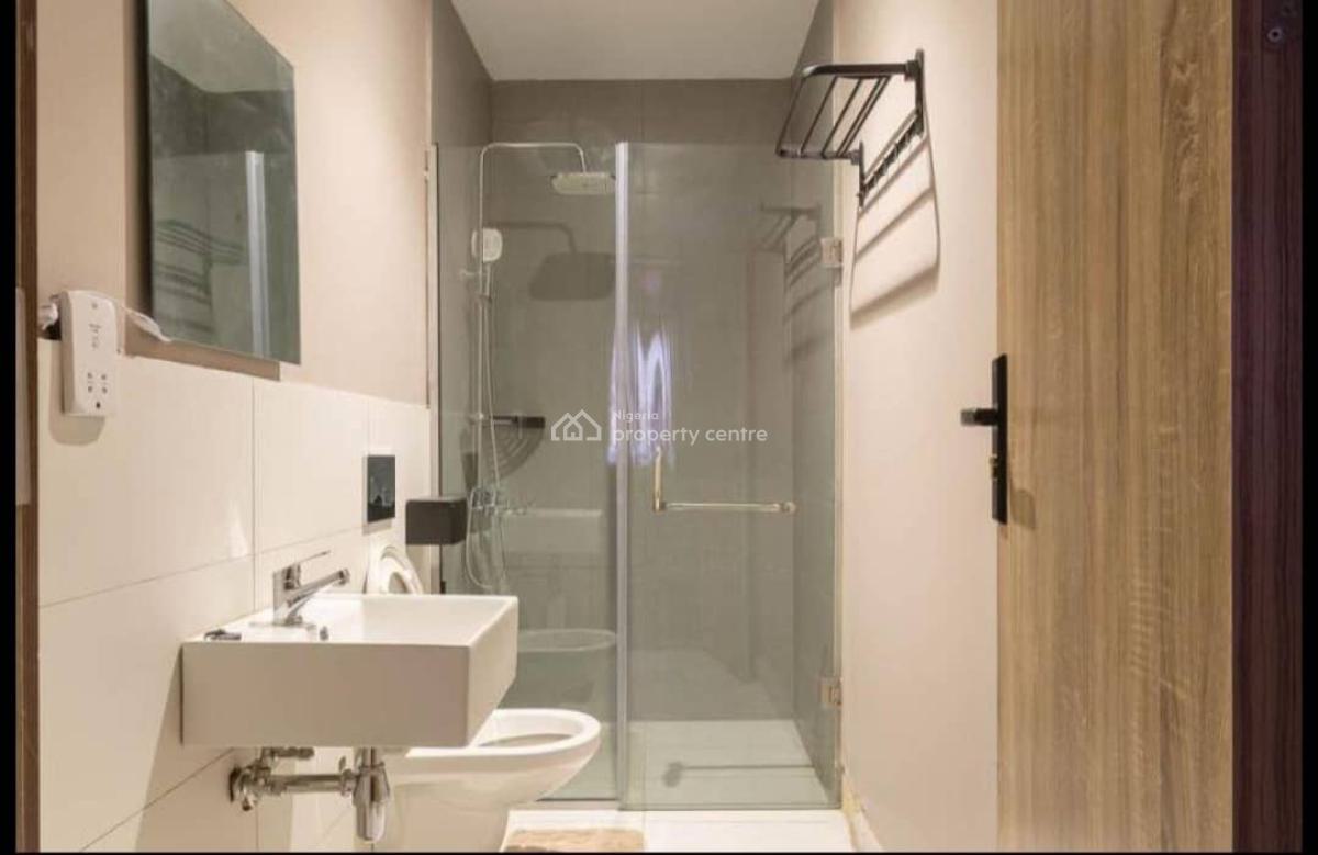 3bedroom Flat, Lekki Phase 1, Lekki, Lagos, Flat / Apartment for Rent
