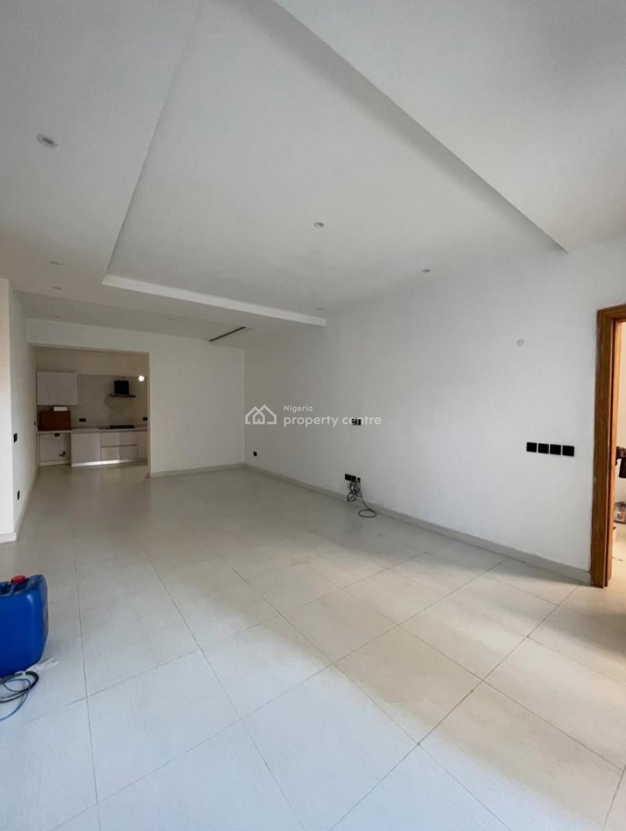 Newly Built and Serviced 2 Bedroom En-suite Flat with Fitted Kitchen,, Lekki Phase 1, Lekki, Lagos, Flat / Apartment for Rent