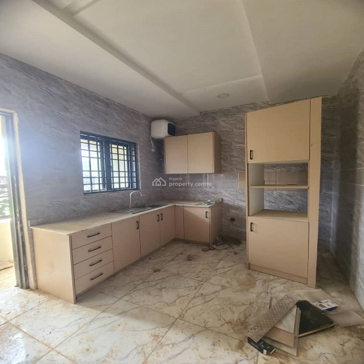 Tastefully 2 Bedrooms Apartment, Dawaki District, Dawaki, Gwarinpa, Abuja, Flat / Apartment for Rent