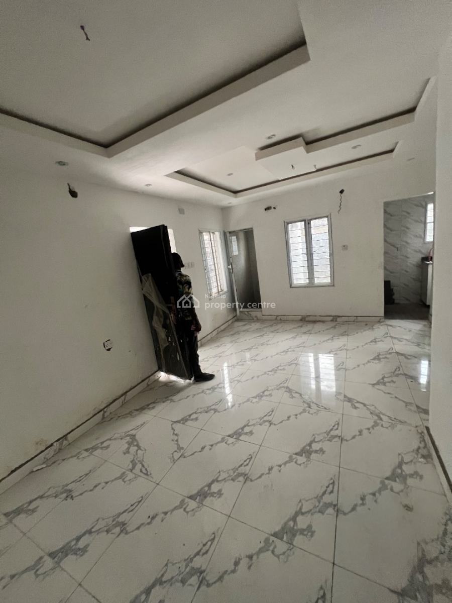 Newly Built Premium 2/bed Apartments, Onigbongbo, Maryland, Lagos, Flat / Apartment for Rent