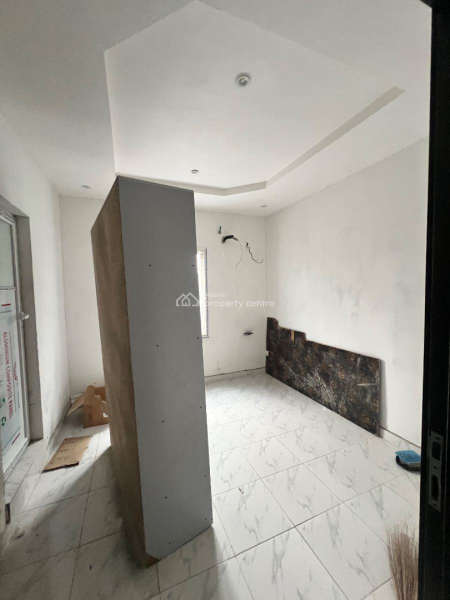 Newly Built Premium 2/bed Apartments, Onigbongbo, Maryland, Lagos, Flat / Apartment for Rent