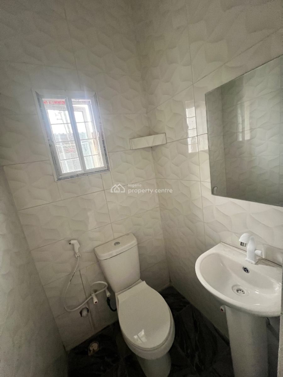 Newly Built Premium 2/bed Apartments, Onigbongbo, Maryland, Lagos, Flat / Apartment for Rent