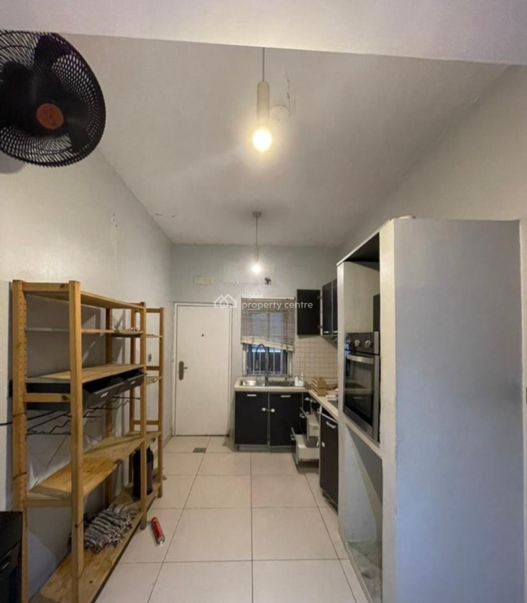Serviced 3 Bedroom En-suite Flat with Fitted Kitchen, Cooker, Heat Ext, Ikate Elegushi, Lekki, Lagos, Flat / Apartment for Rent