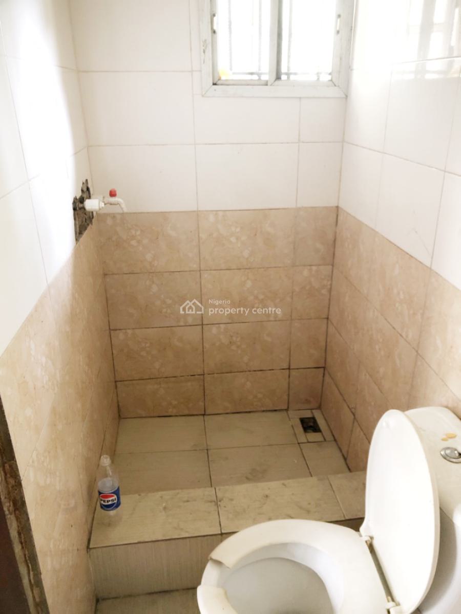 a Well Maintained Spacious 2 Bedroom Flat, Gra Phase 1, Magodo, Lagos, Flat / Apartment for Rent